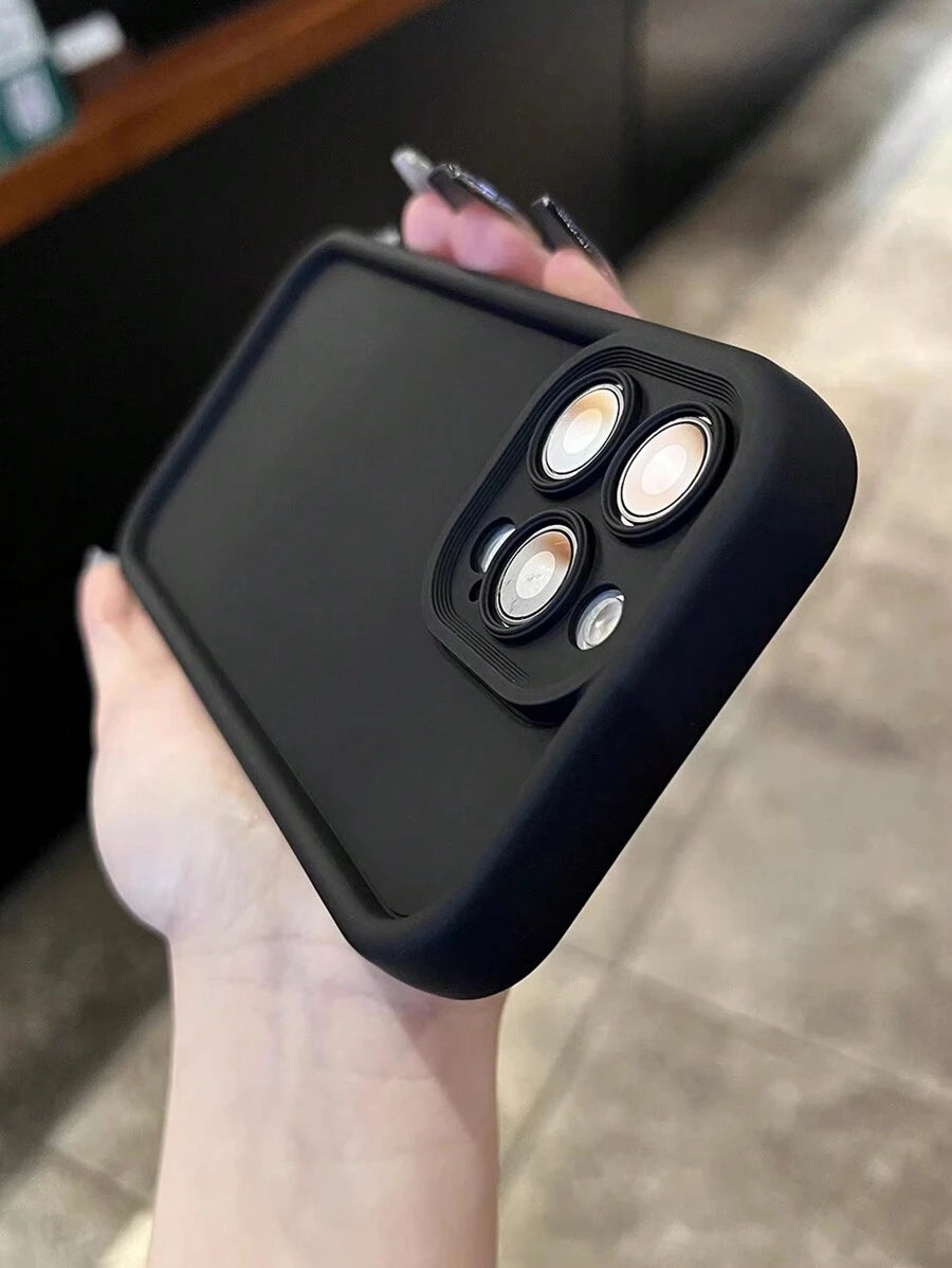 15 Pro Silver Black Modern Chunky Trendy Case